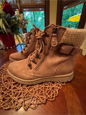 Cliffs Tan Suede Knit-Cuff Lace-Up Ankle Boots
